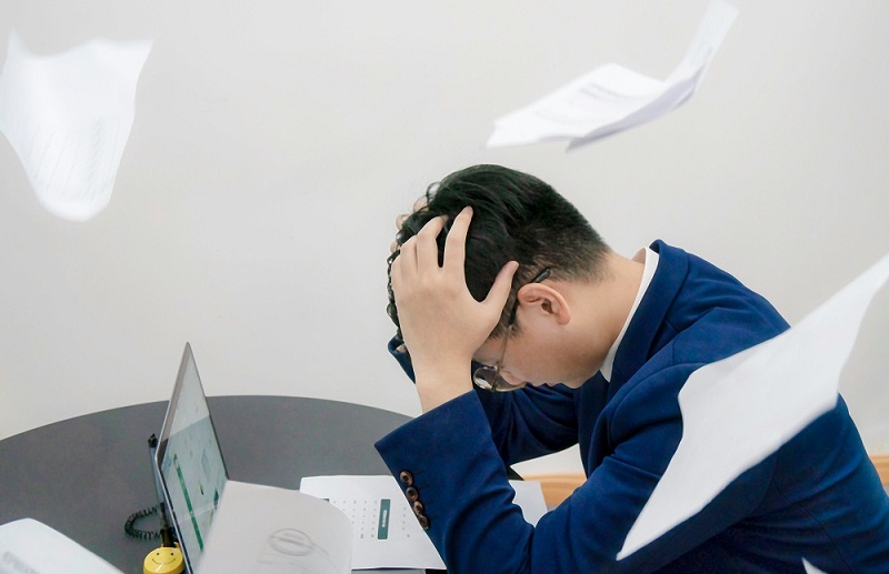 千庫網_煩躁的商務男士攝影圖_攝影圖編號68299